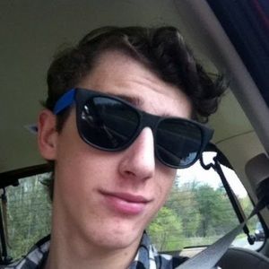 Meet your Posher, Collin